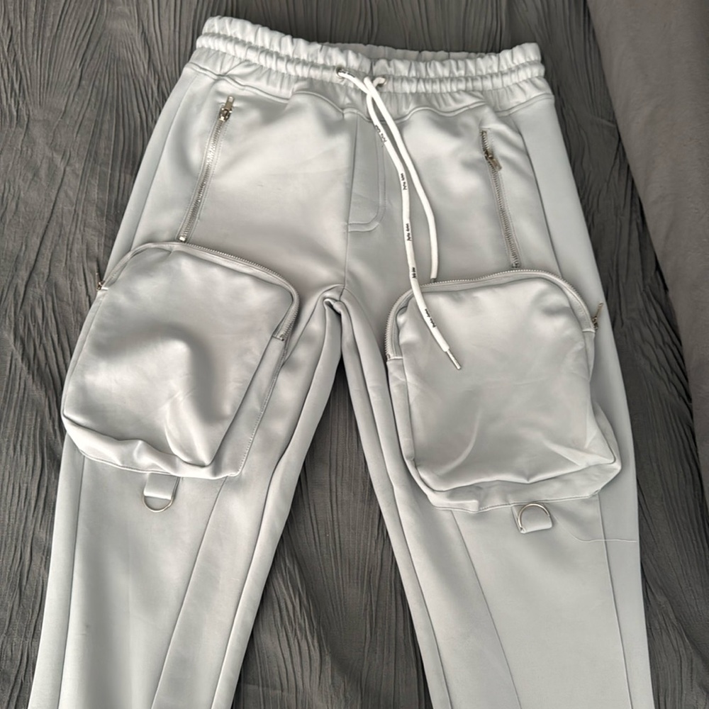 Men jogger stacks